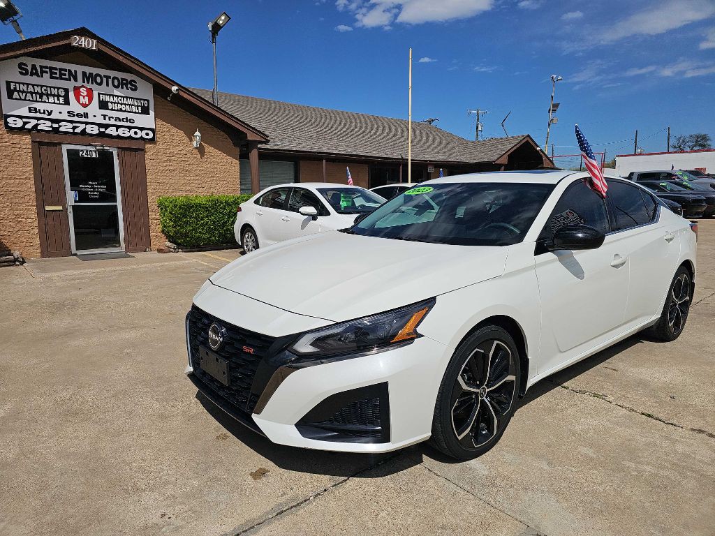 2023 Nissan Altima Image 7