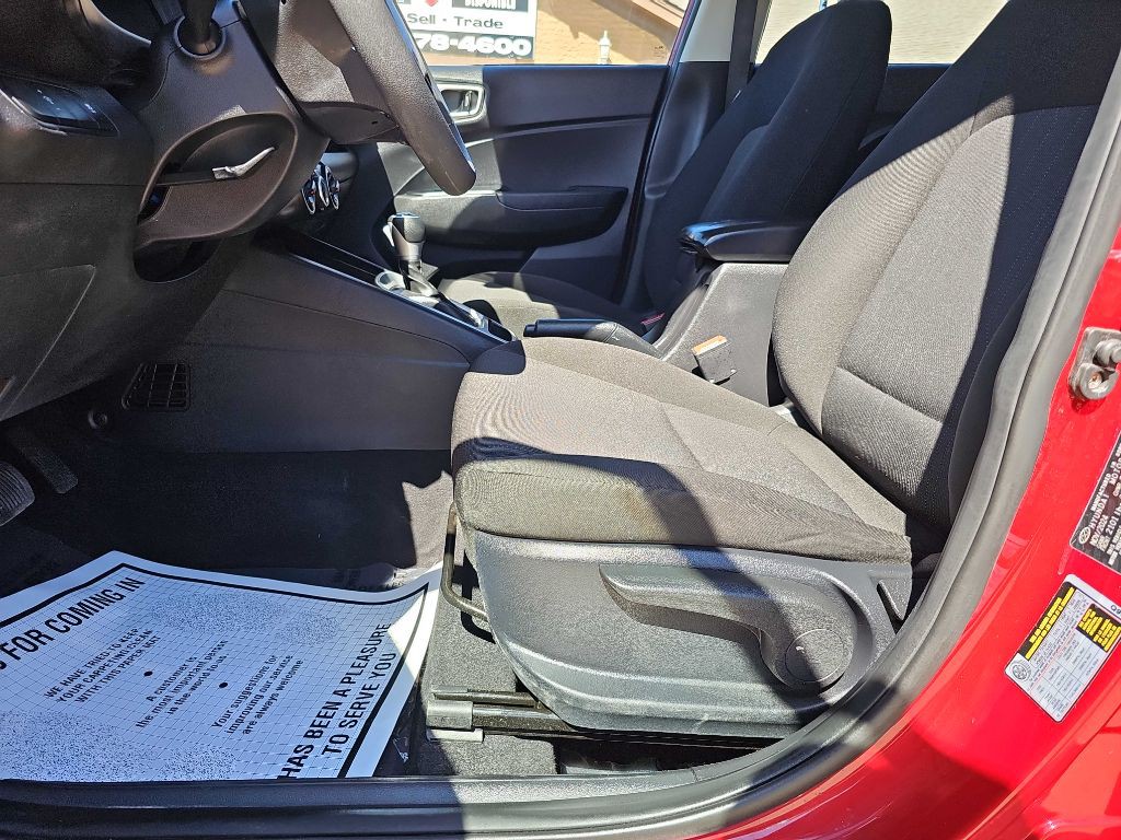 2025 Hyundai Venue Image 21