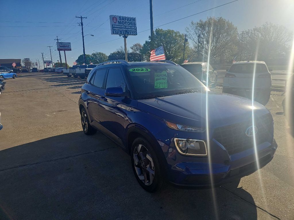 2023 Hyundai Venue Image 2