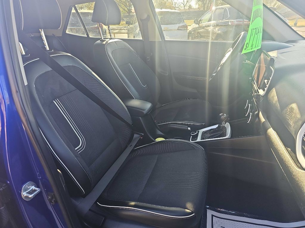 2023 Hyundai Venue Image 18