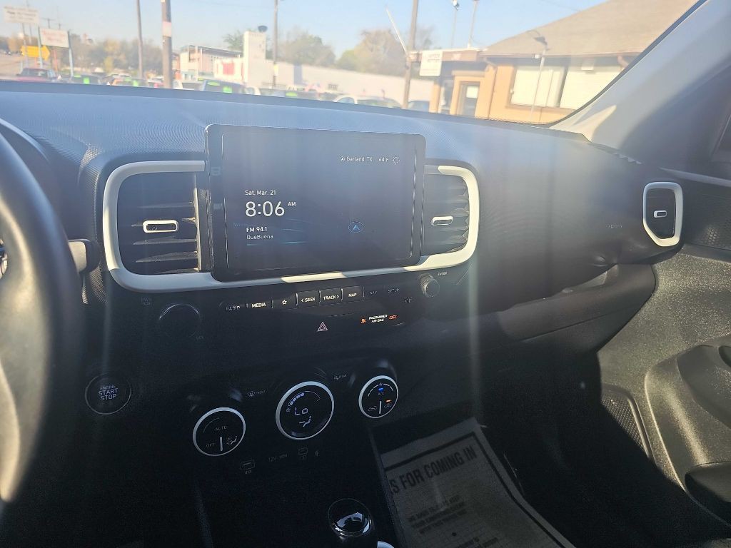 2023 Hyundai Venue Image 24