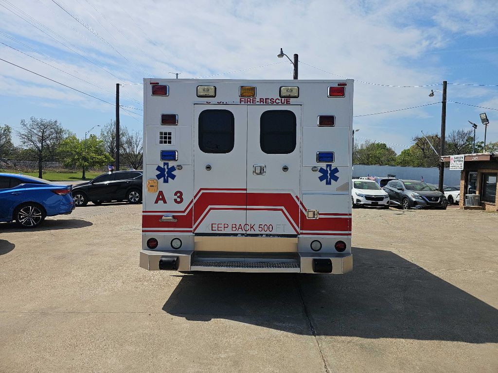 2005 Ford F-350 Image 6