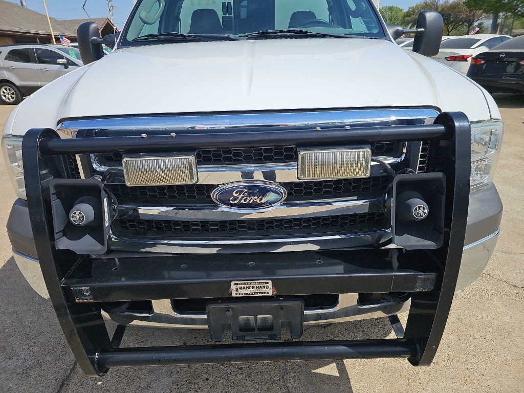 2005 Ford F-350 Image 10