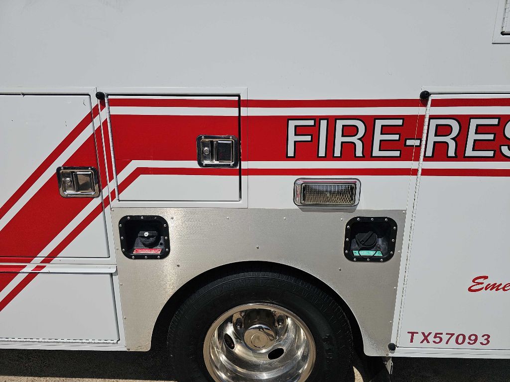 2005 Ford F-350 Image 24