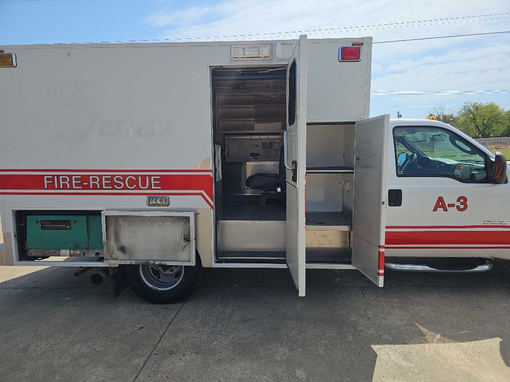 2005 Ford F-350 Image 26