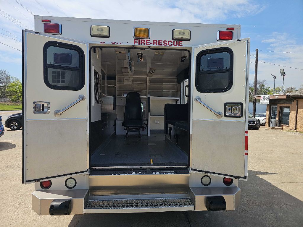 2005 Ford F-350 Image 27