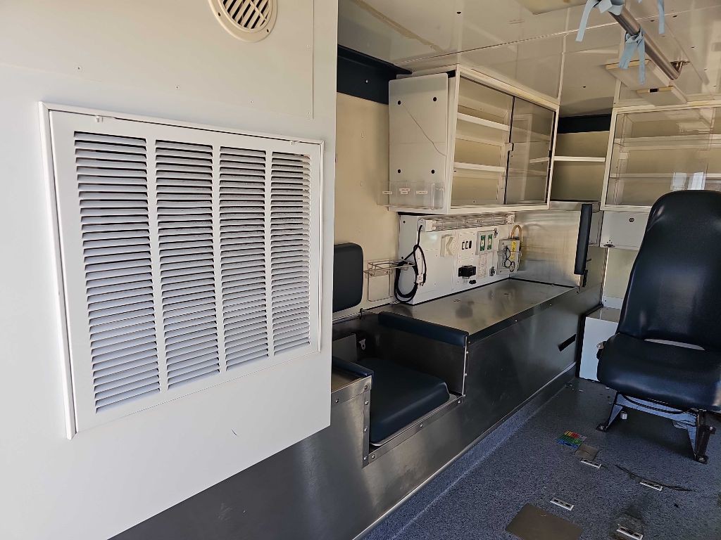 2005 Ford F-350 Image 29