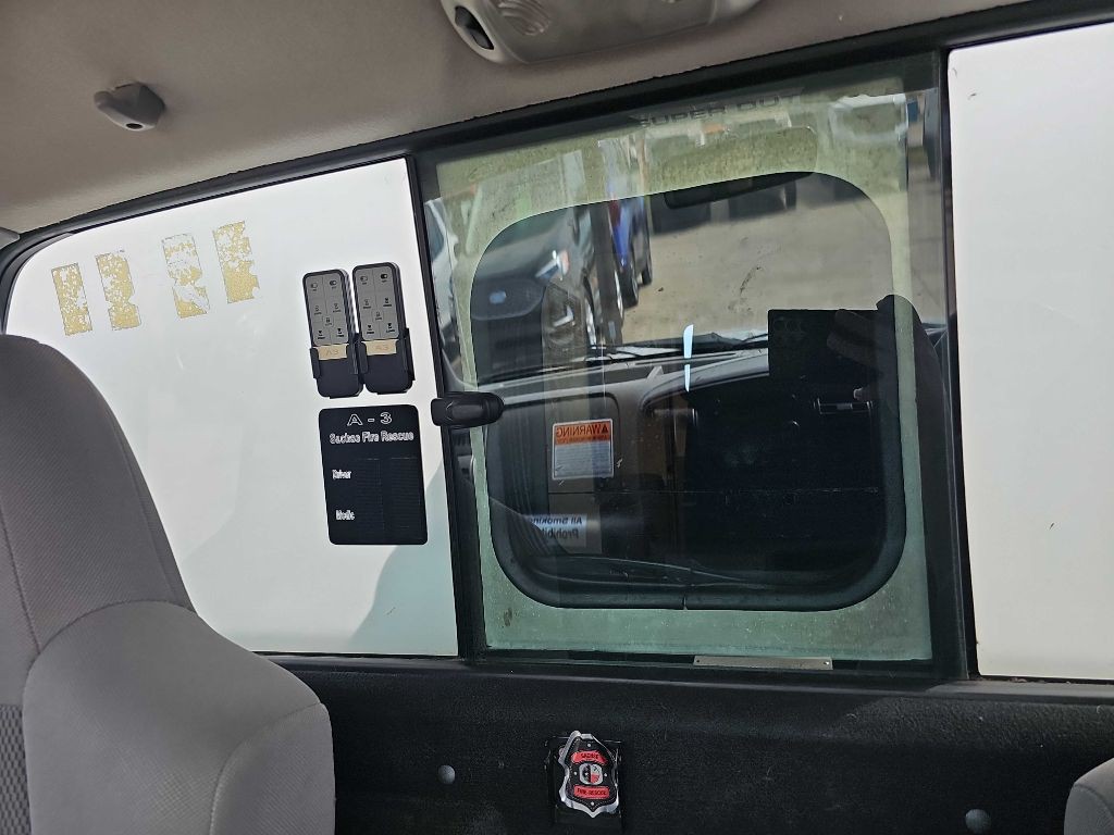 2005 Ford F-350 Image 39