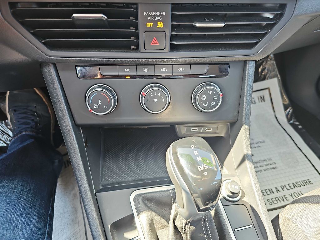 2024 Volkswagen Jetta Image 28