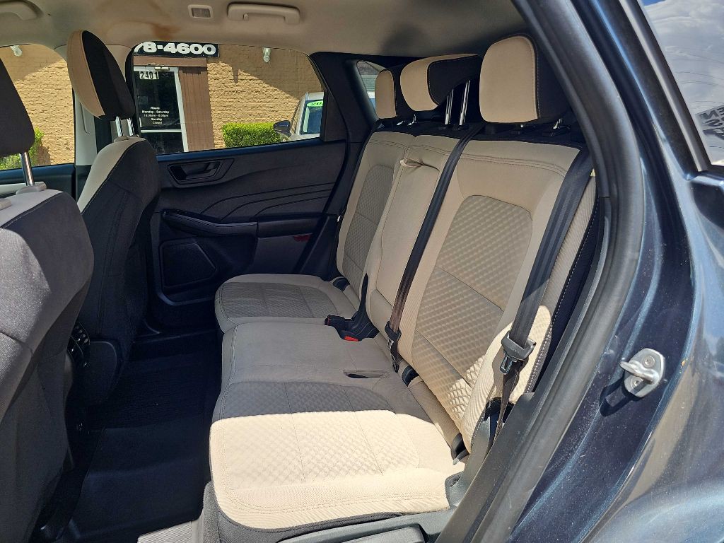2022 Ford Escape Image 12