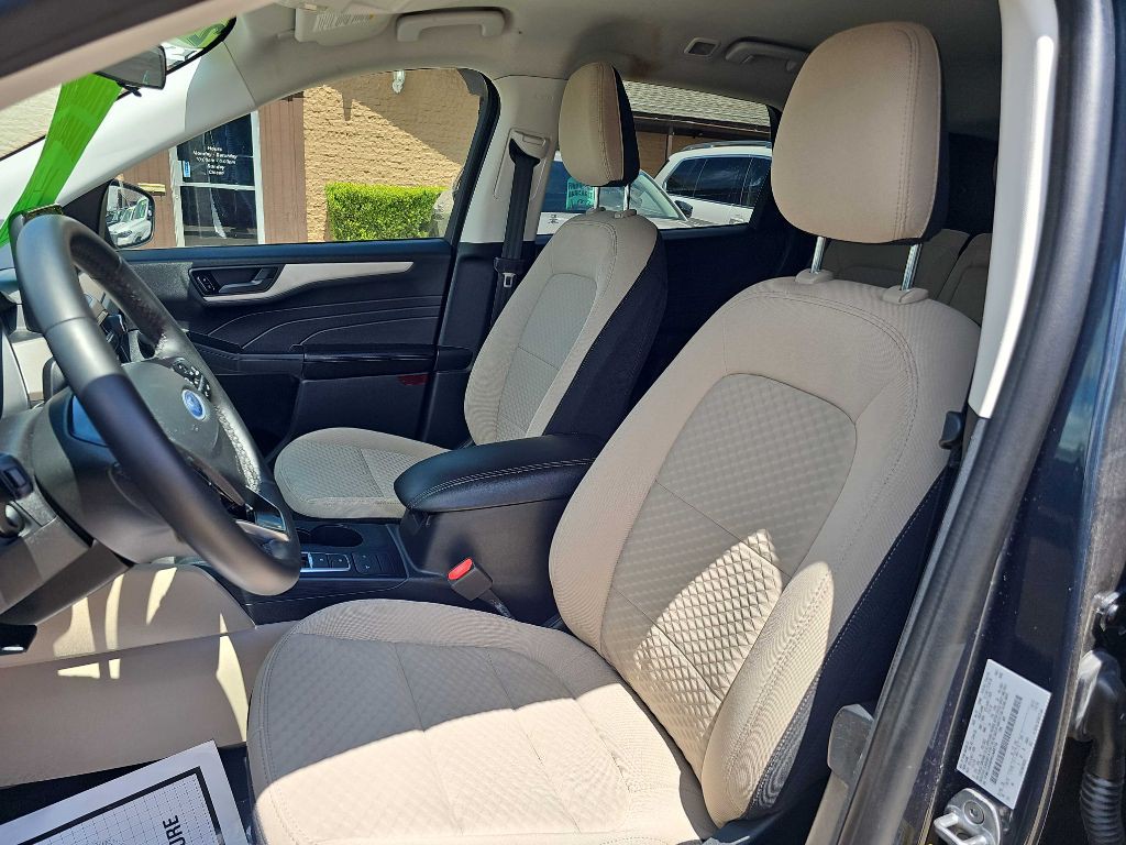 2022 Ford Escape Image 14