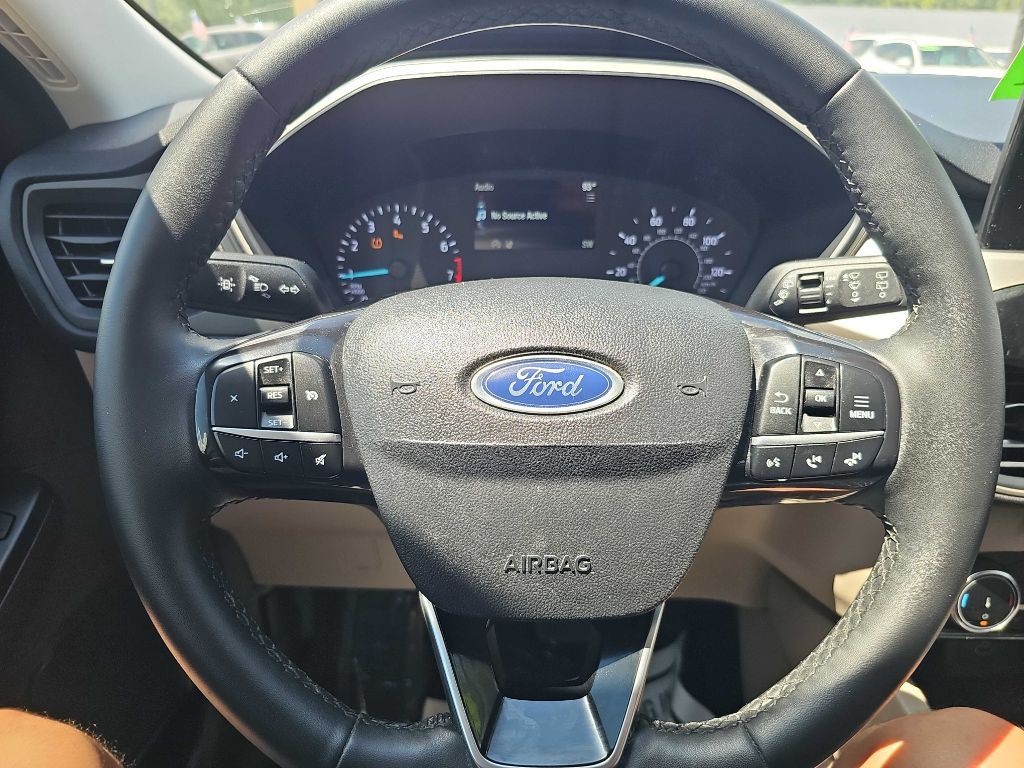 2022 Ford Escape Image 25