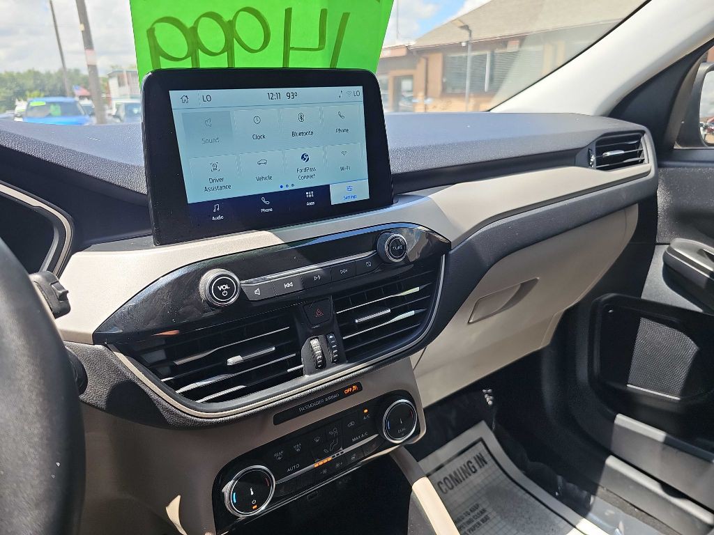 2022 Ford Escape Image 27