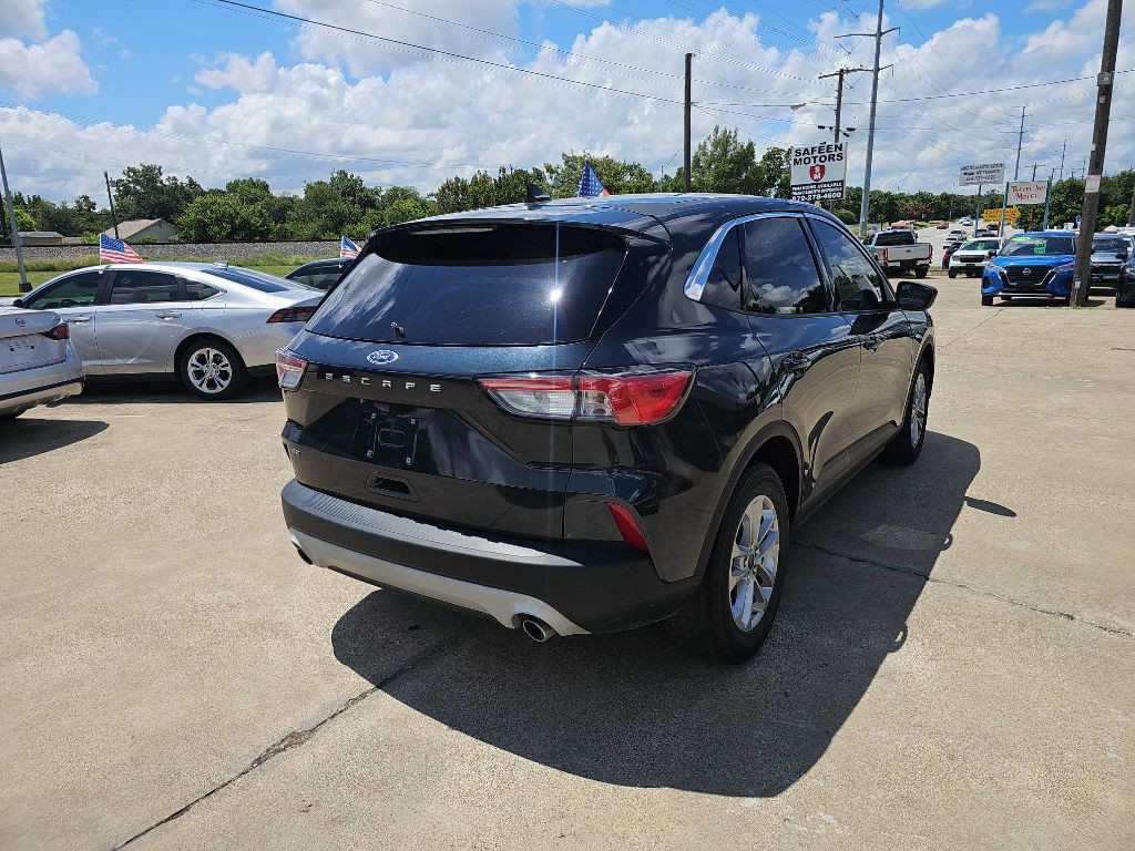 2022 Ford Escape Image 5