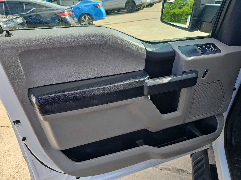 2017 Ford F-150 Image 12