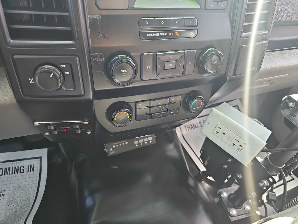 2017 Ford F-150 Image 30