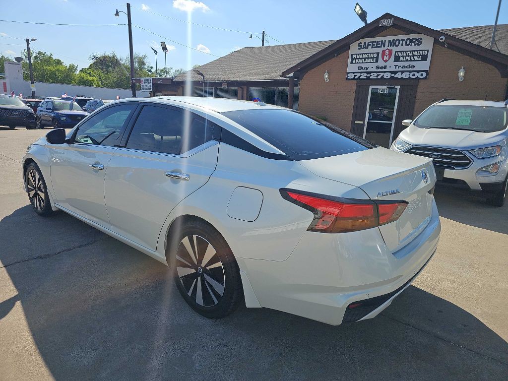 2020 Nissan Altima Image 5