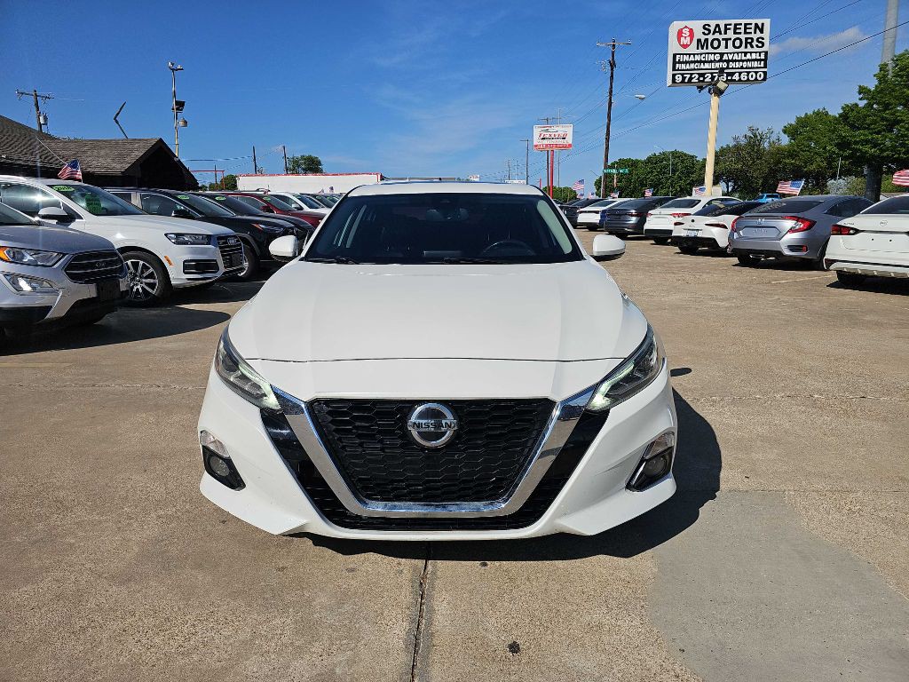2020 Nissan Altima Image 9