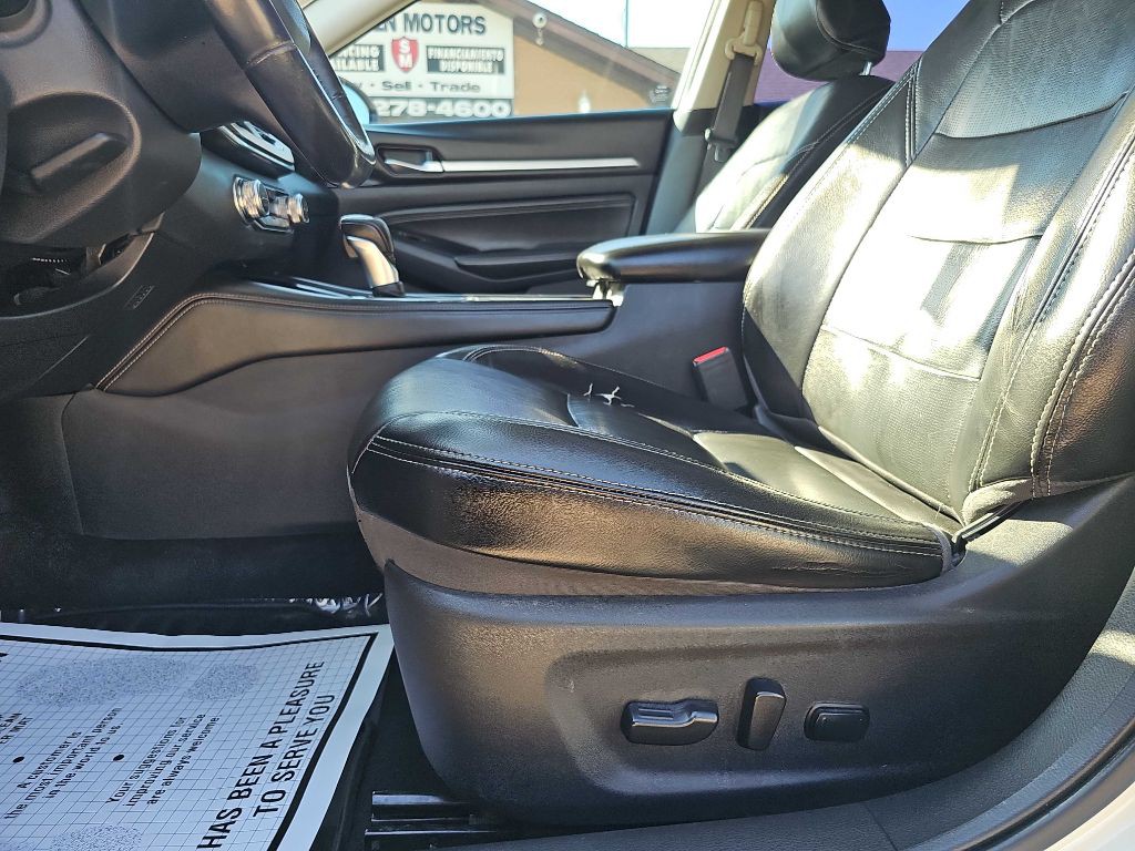 2020 Nissan Altima Image 21