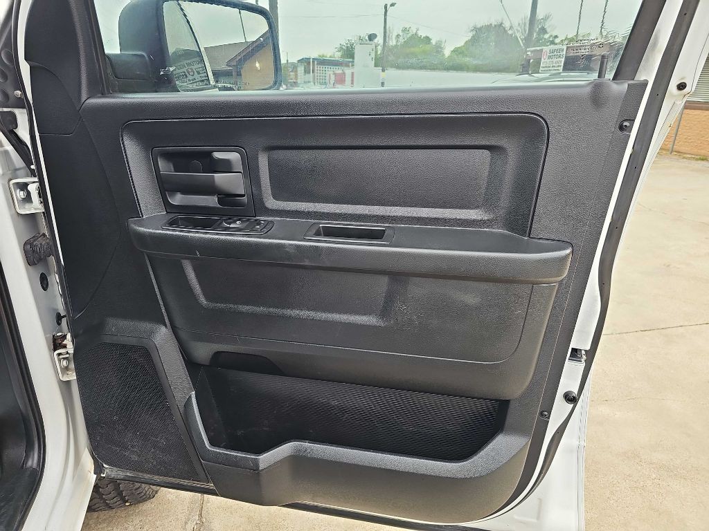 2015 RAM 2500 Image 15