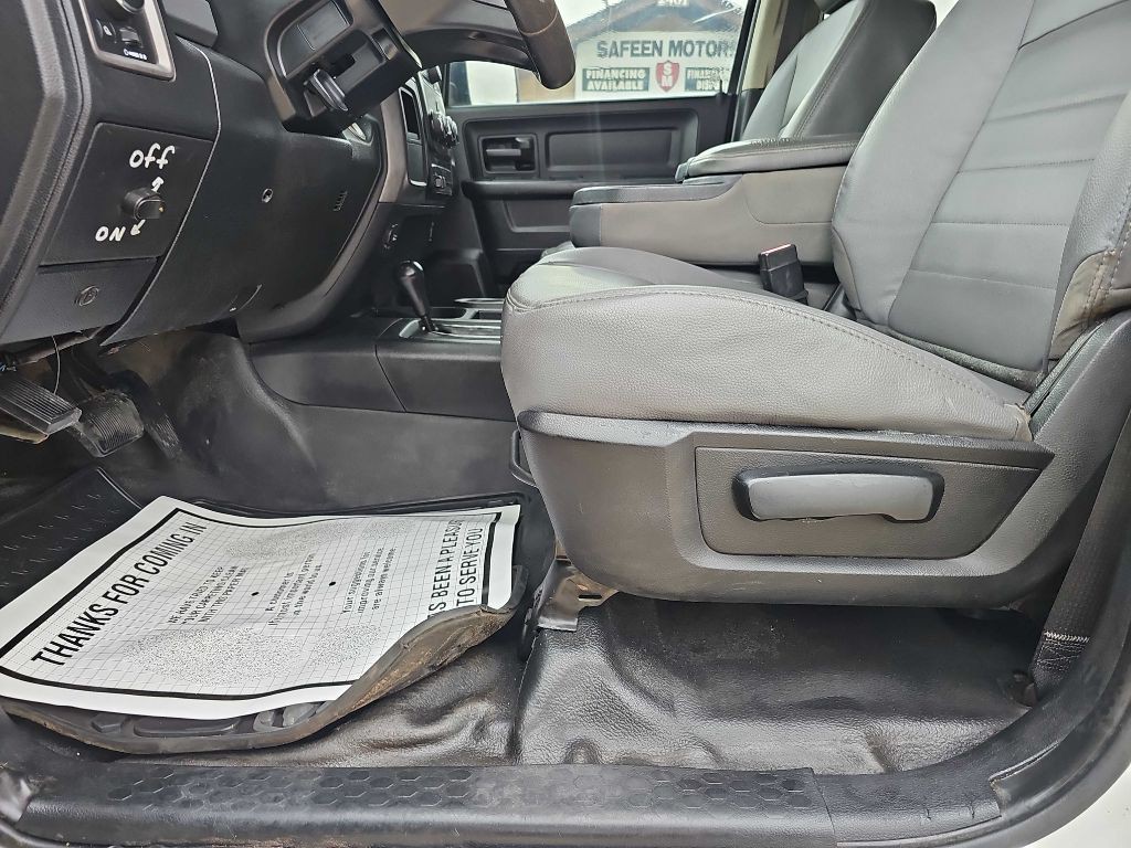 2015 RAM 2500 Image 24