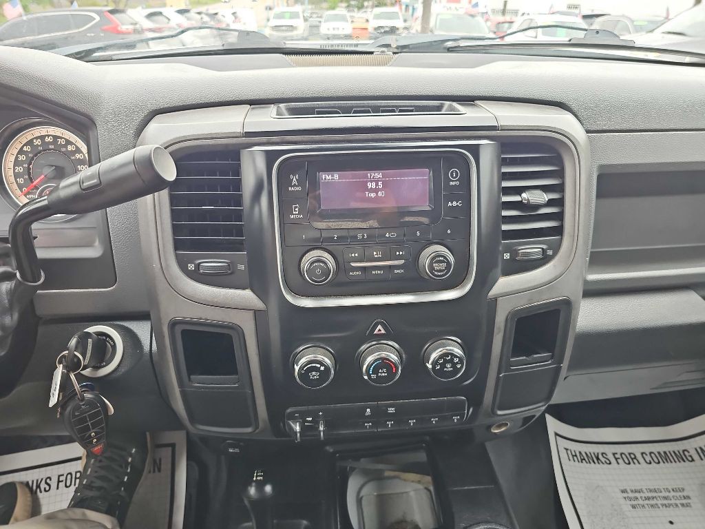 2015 RAM 2500 Image 30