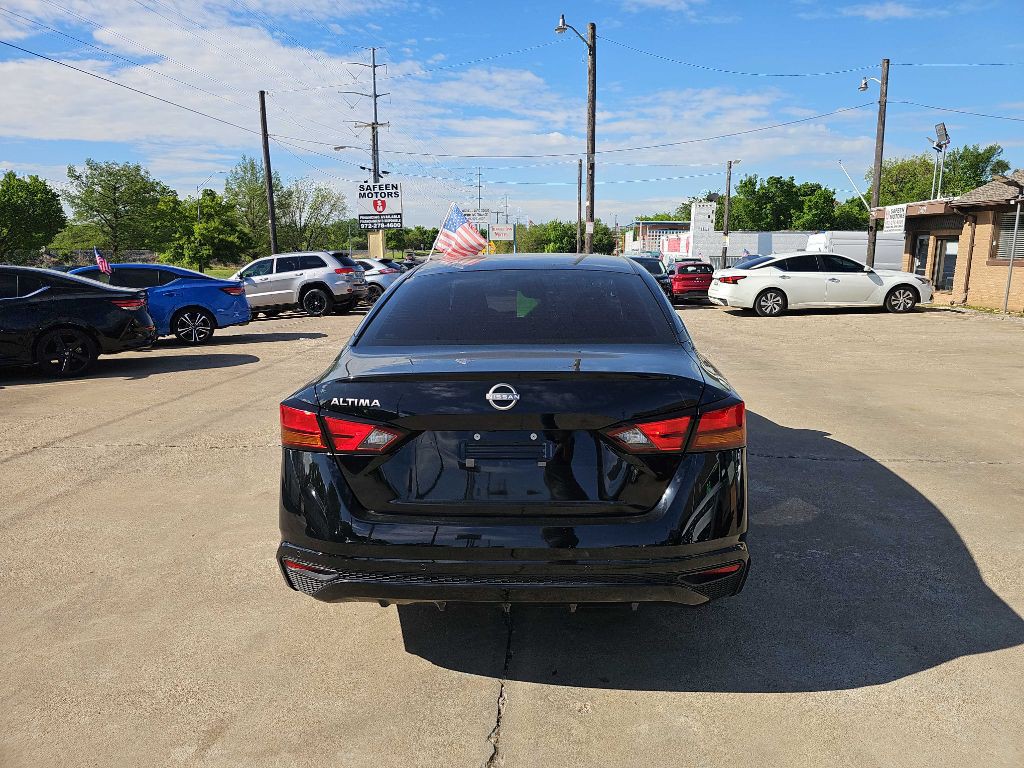 2024 Nissan Altima Image 5