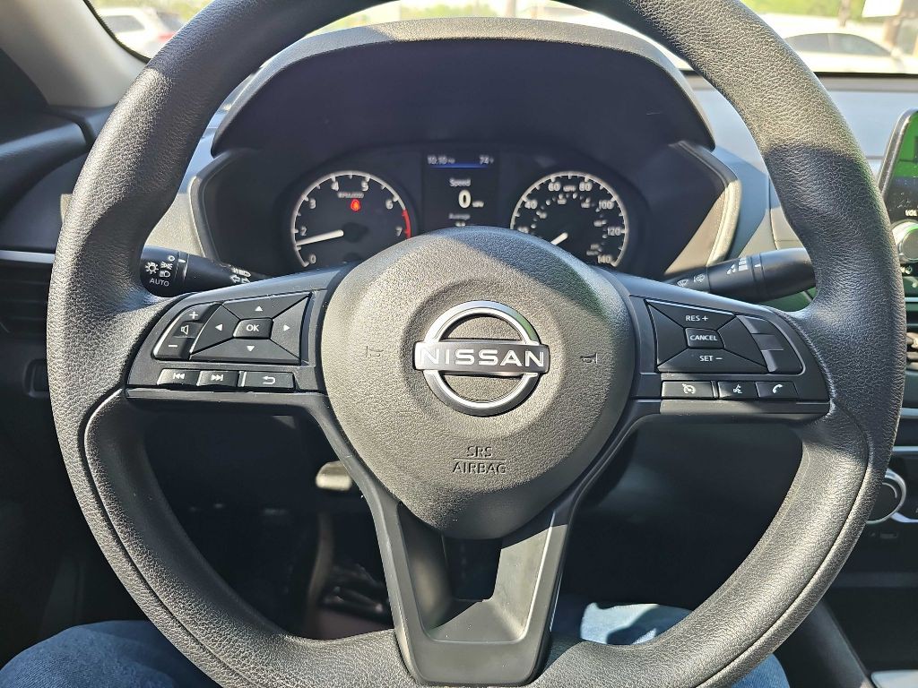 2024 Nissan Altima Image 23