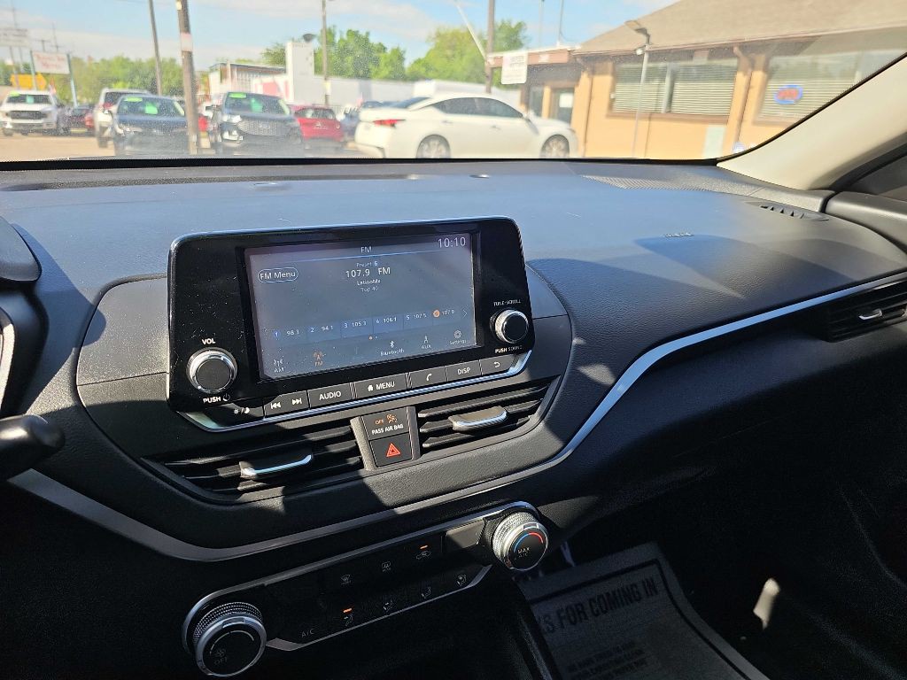 2024 Nissan Altima Image 25