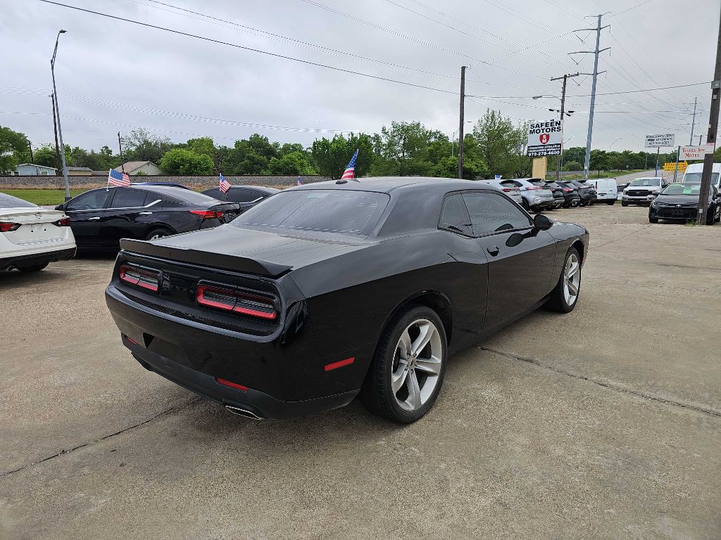 2022 Dodge Challenger Image 5