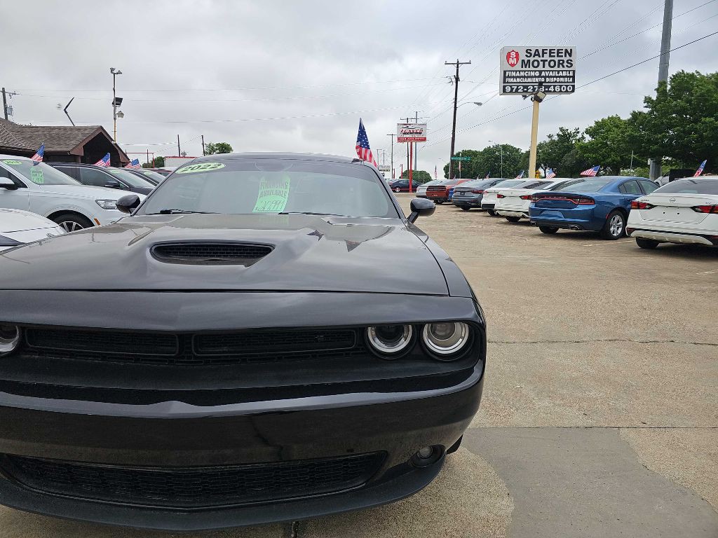 2022 Dodge Challenger Image 8