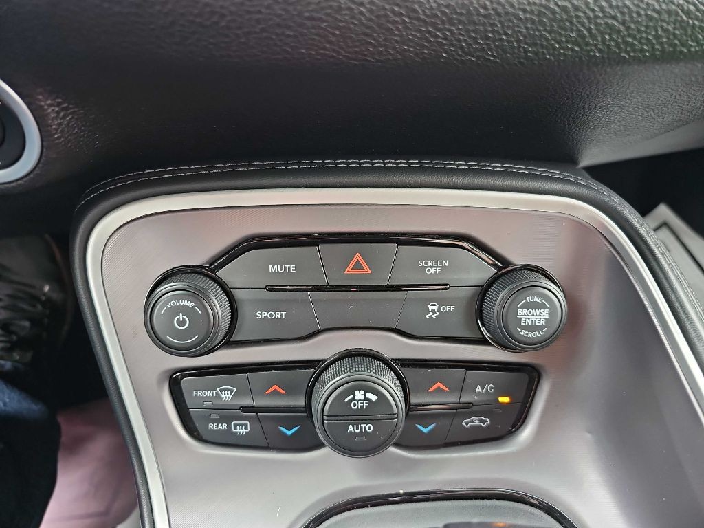 2022 Dodge Challenger Image 23
