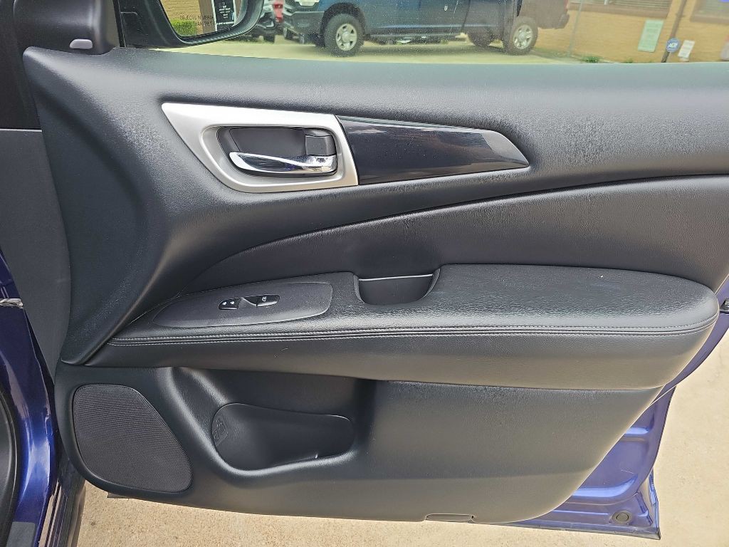 2020 Nissan Pathfinder Image 20