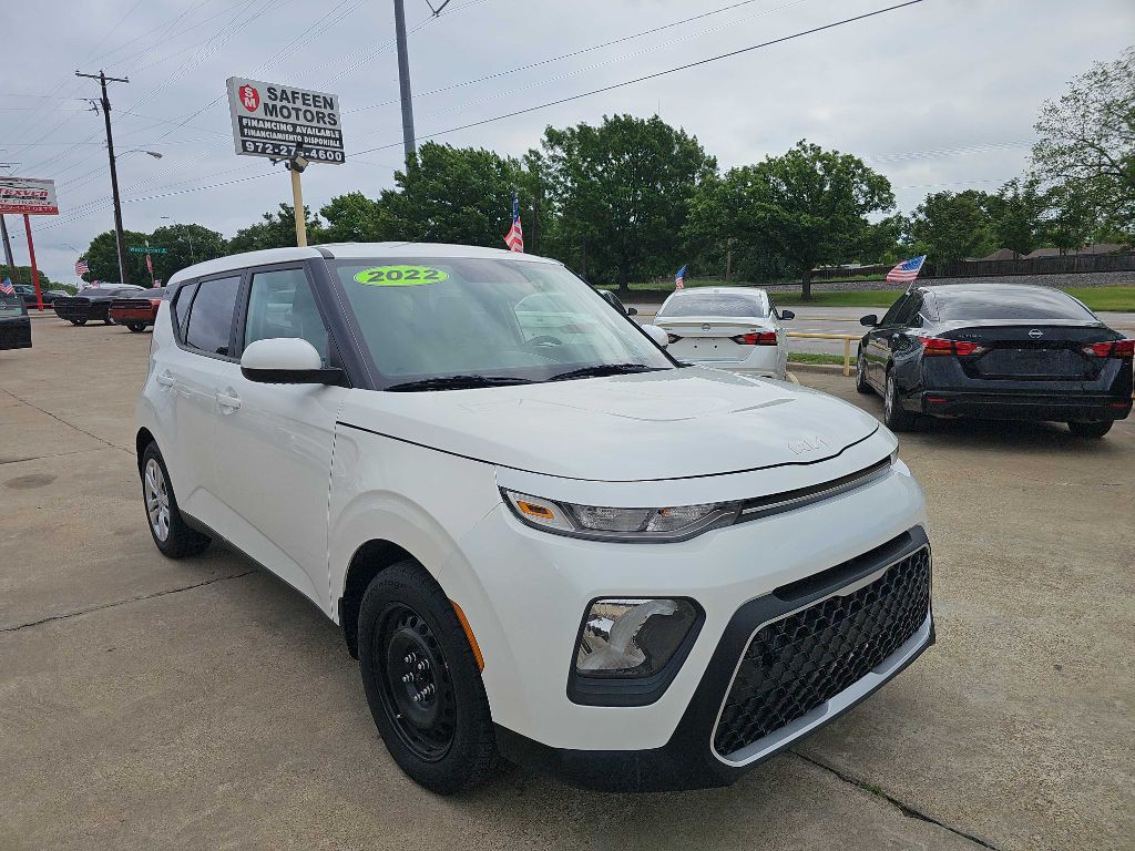2022 Kia Soul Image 1