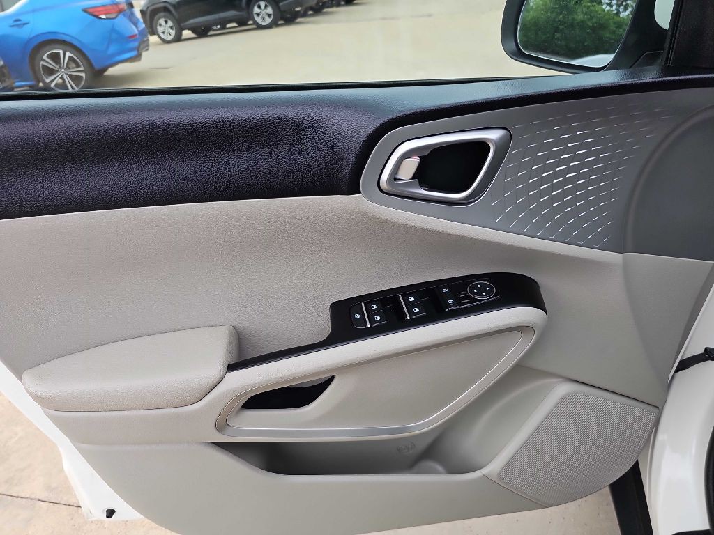2022 Kia Soul Image 12