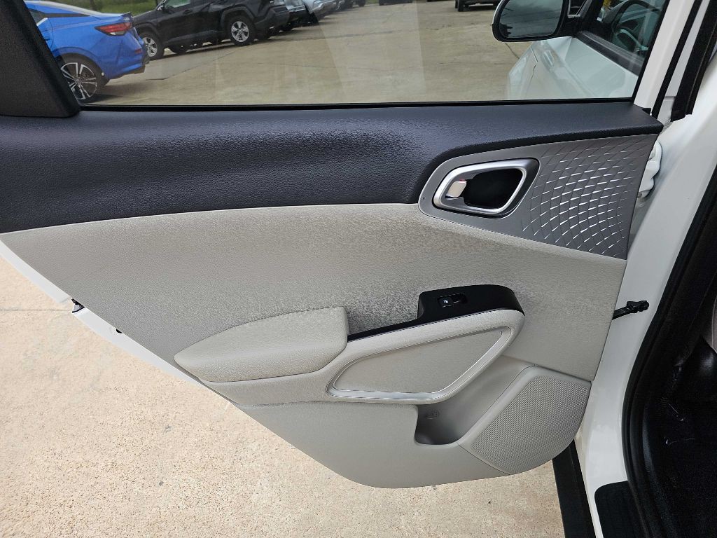 2022 Kia Soul Image 15