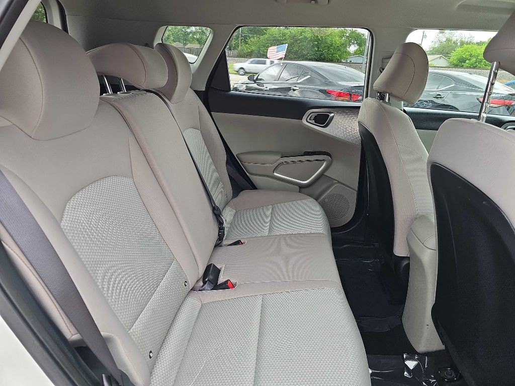 2022 Kia Soul Image 18