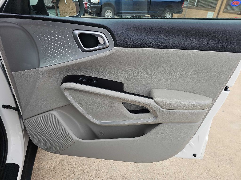 2022 Kia Soul Image 19