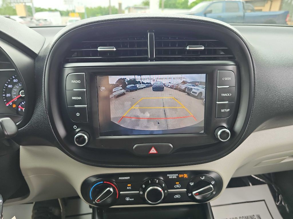 2022 Kia Soul Image 29