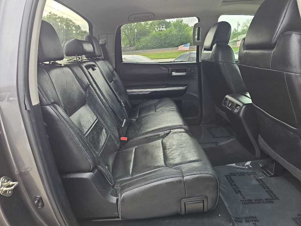 2015 Toyota Tundra Image 16
