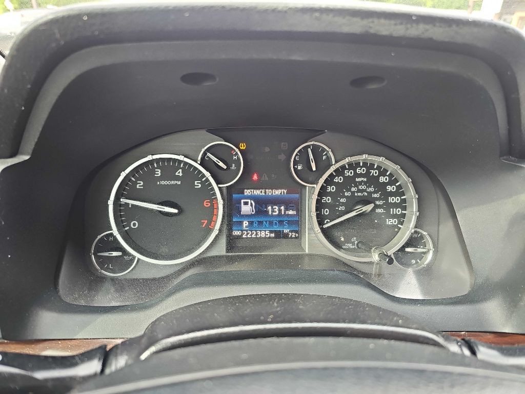 2015 Toyota Tundra Image 25