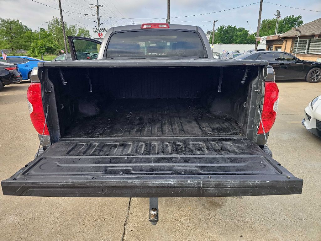 2015 Toyota Tundra Image 38