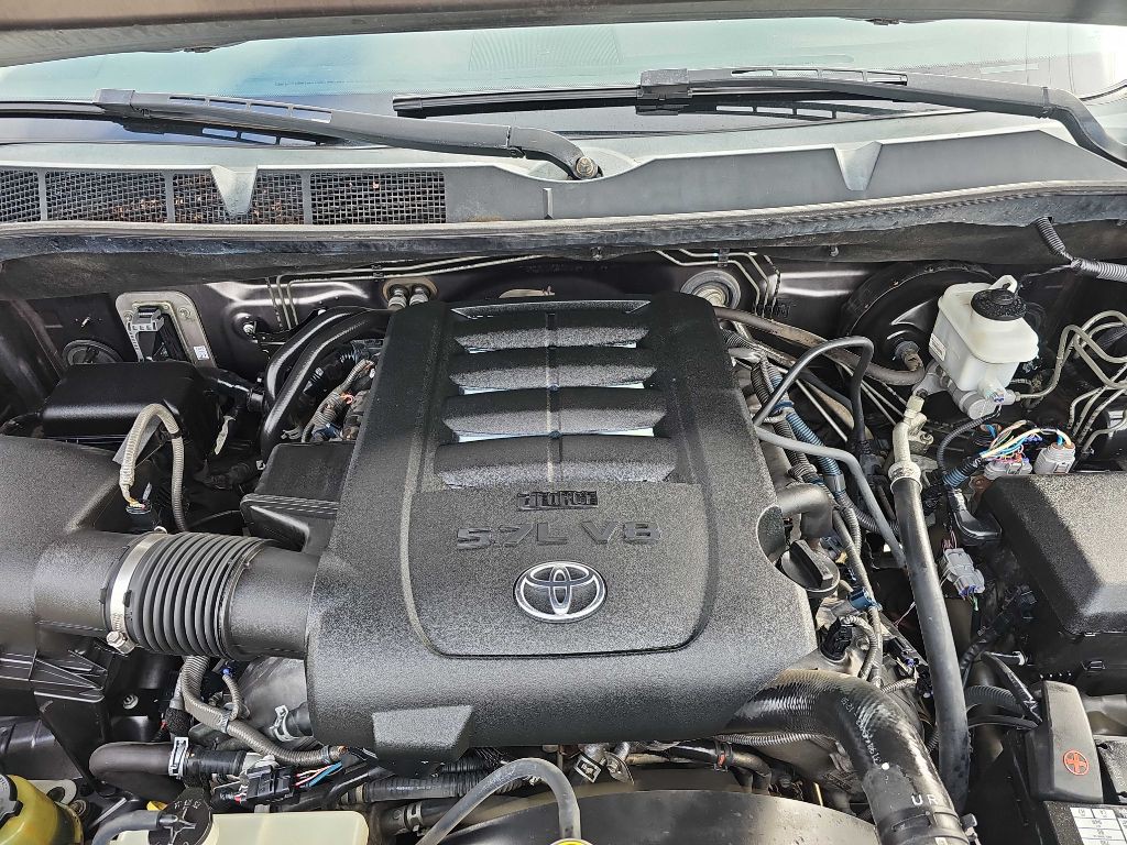 2015 Toyota Tundra Image 39