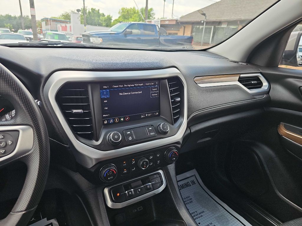 2022 GMC Acadia Image 30