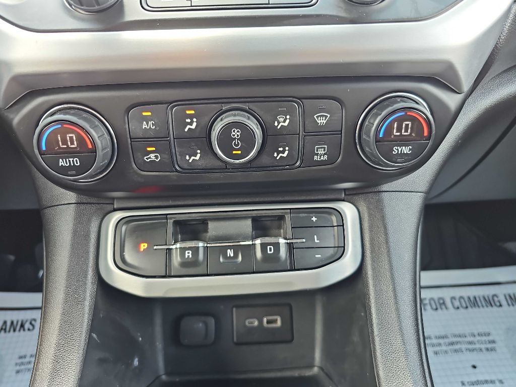 2022 GMC Acadia Image 31