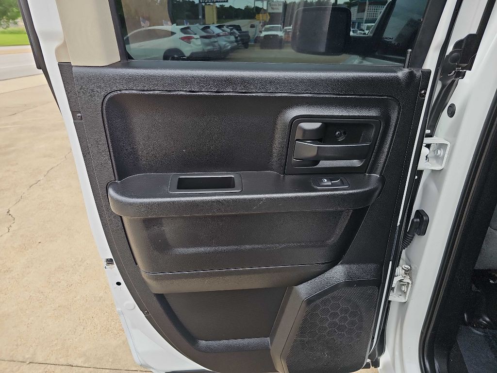 2020 RAM 1500 Image 15