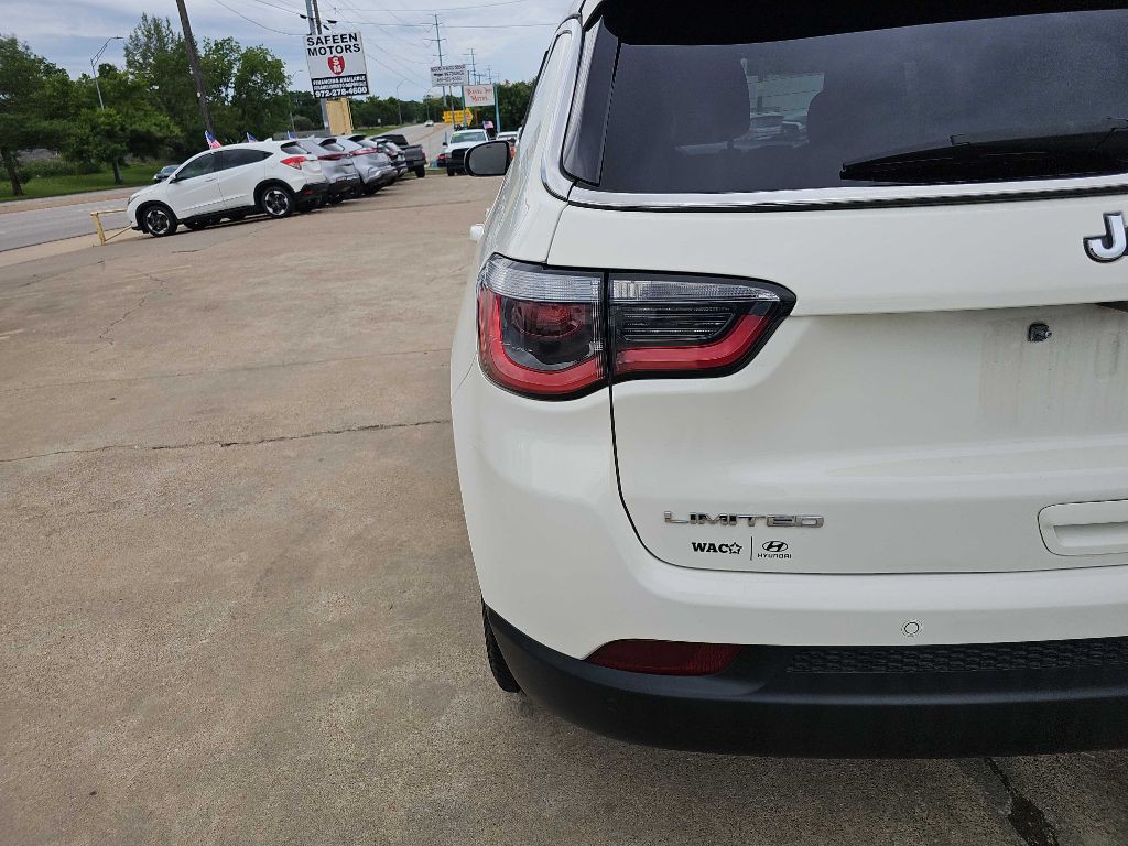 2018 Jeep Compass Image 11