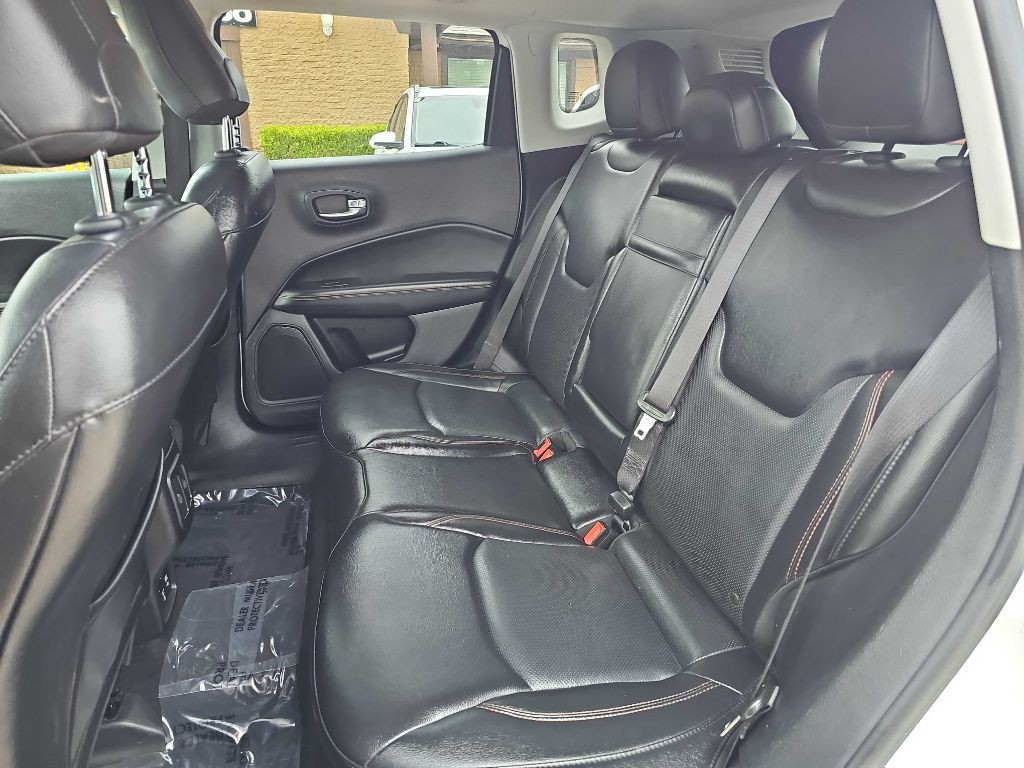 2018 Jeep Compass Image 16