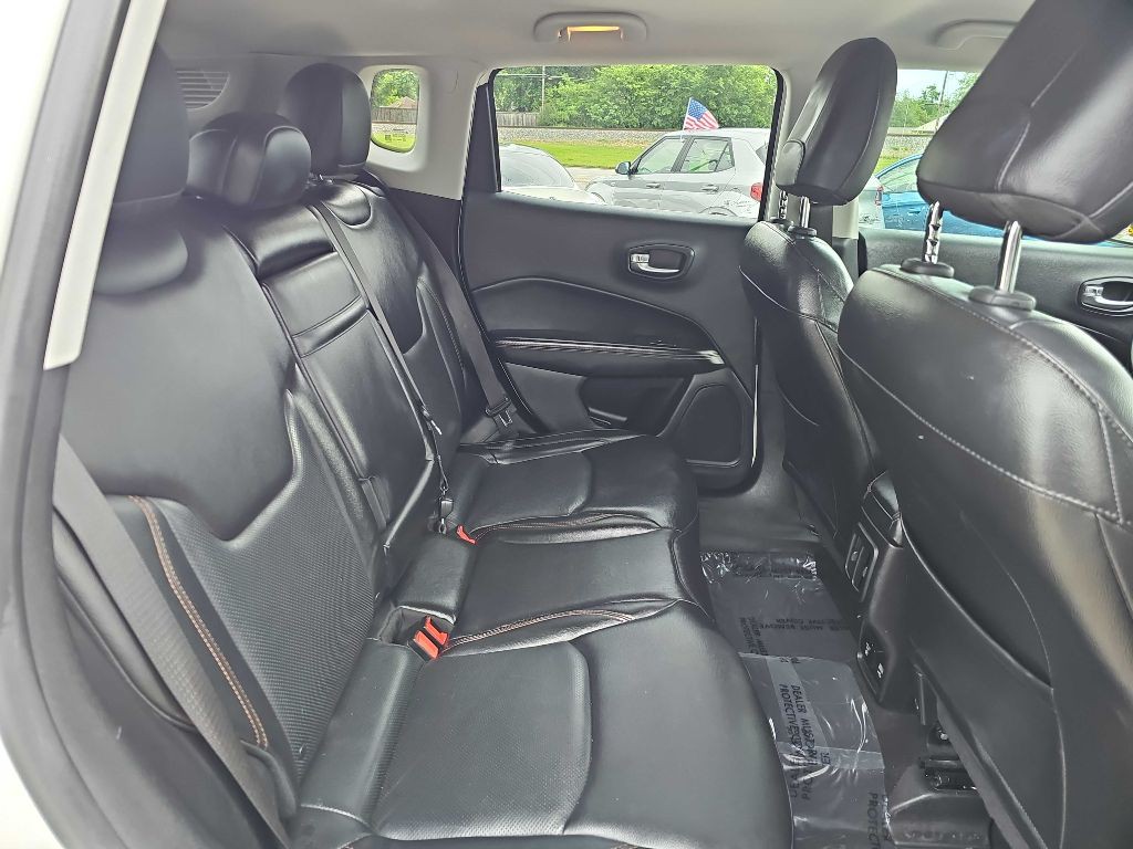 2018 Jeep Compass Image 17