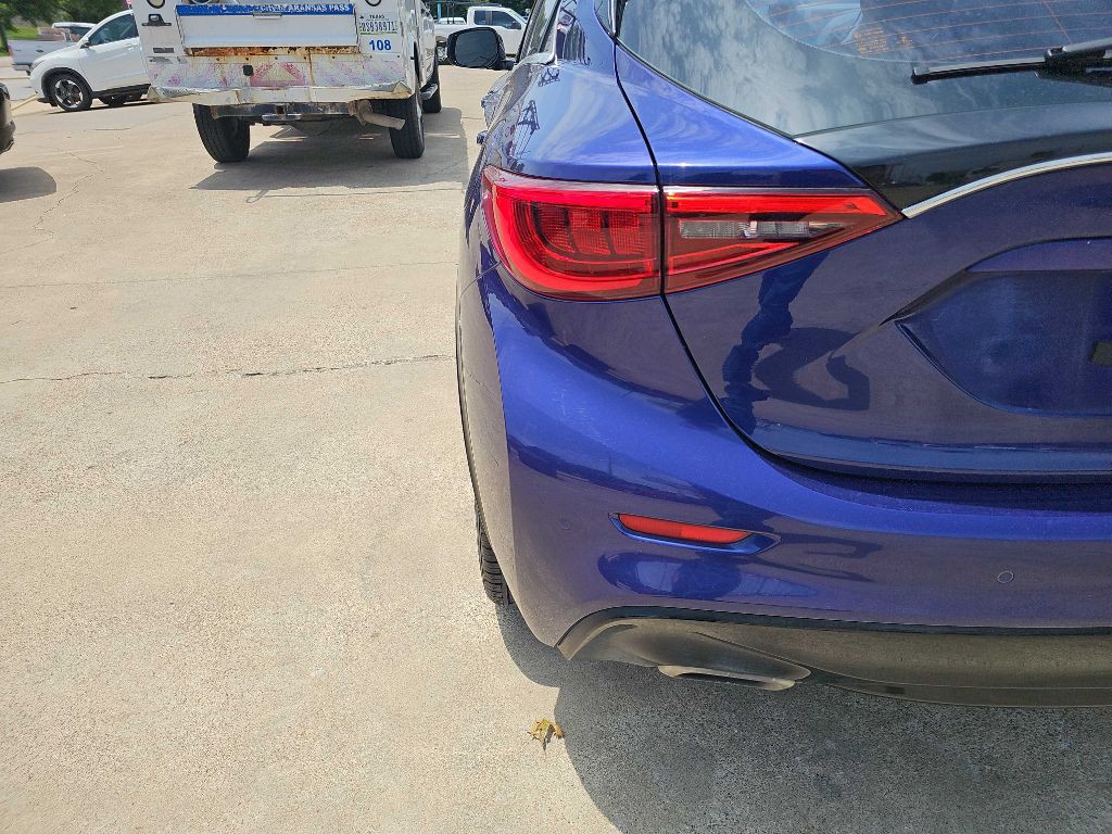 2018 INFINITI QX30 Image 10